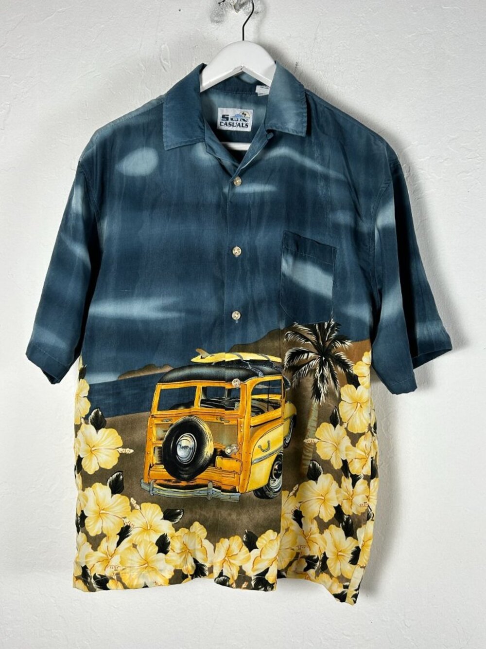 Vintage Sun Casuals Hawaiian Camp Shirt Medium Yellow Woody Car Hibiscus Button